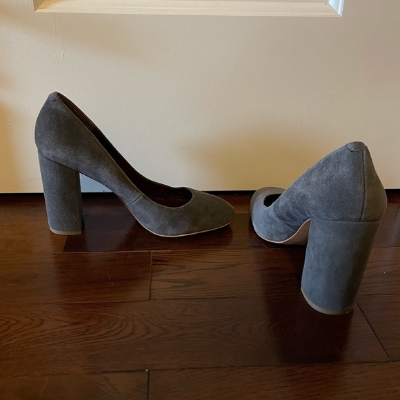 BCBG Chunky Suede Heels Size 8 - Picture 1 of 5